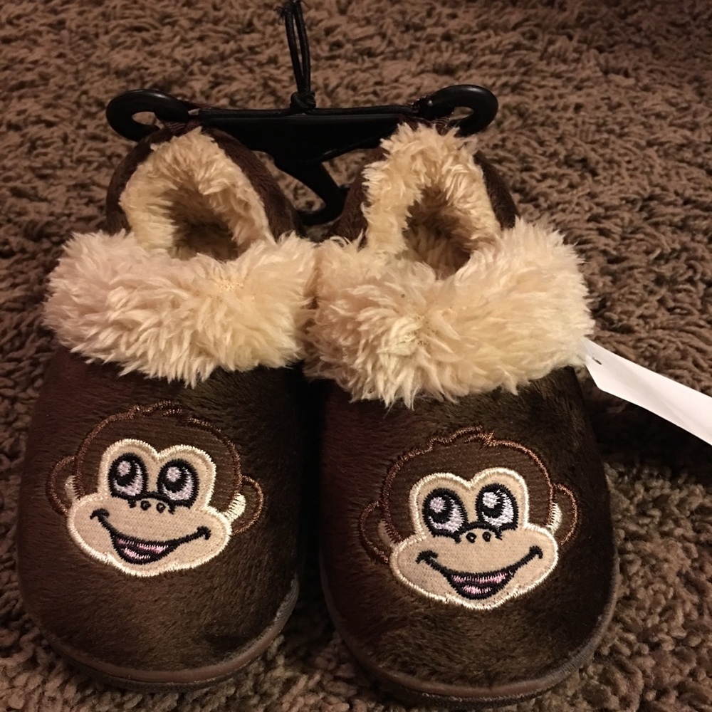 Kid slippers